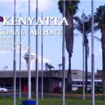 ナイロビ・ジョモ・ケニヤッタ国際空港に到着