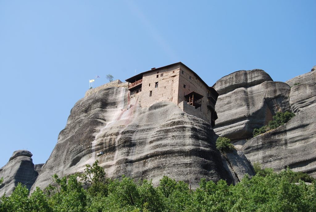 メテオラの奇岩と修道院